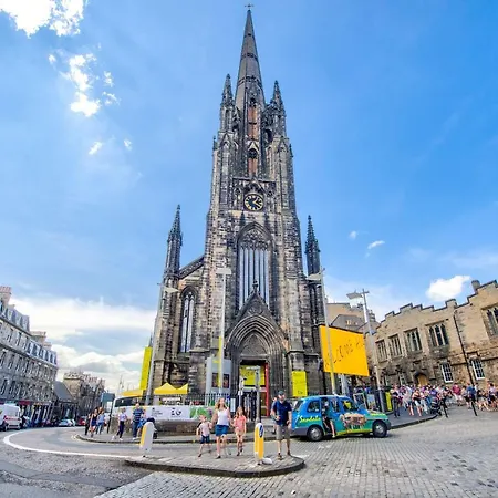 Modern Flat With Fantastic Views Apartment Edinburgh Exterior photo